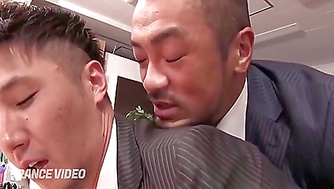 Japanese babe enjoys pussy fucked in homemade porn video