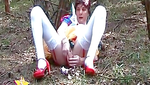 Amateur brunette amateur teen with small boobs riding seven dildos