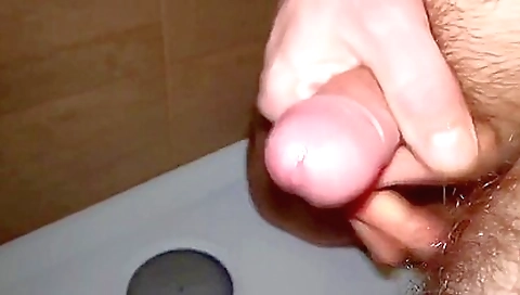 Slutty amateur slut sucks a hard pecker and gets a cumshot
