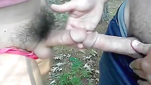 Amateur cross dressing scene - handjob outdoor 3d scene